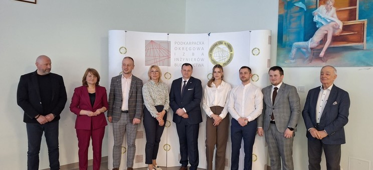 Od lewej: dr inż. Andrzej Wojnar, dr hab. inż. Lidia Buda-Ożóg, prof. PRz, dr inż. Aleksader Duda, dr inż. Marzena Kłos, prof. PRz, mgr inż. Wacław Kamiński, mgr inż. Anna Szewczyk, mgr inż. Paweł Rembisz, mgr inż. Kamil Lewkowicz, mgr inż. Kazimierz Mrozik dr hab. inż. Lucjan Ślęczka, prof. PRz